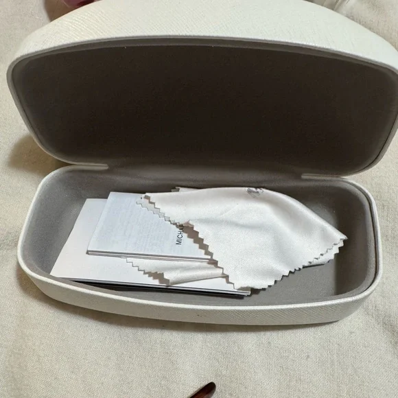 Michael Kors Blue Aviator Sunglasses with Case - Picture 4 of 4